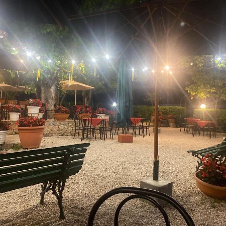 Albergo Le Casaline Campello sul Clitunno Ngoại thất bức ảnh
